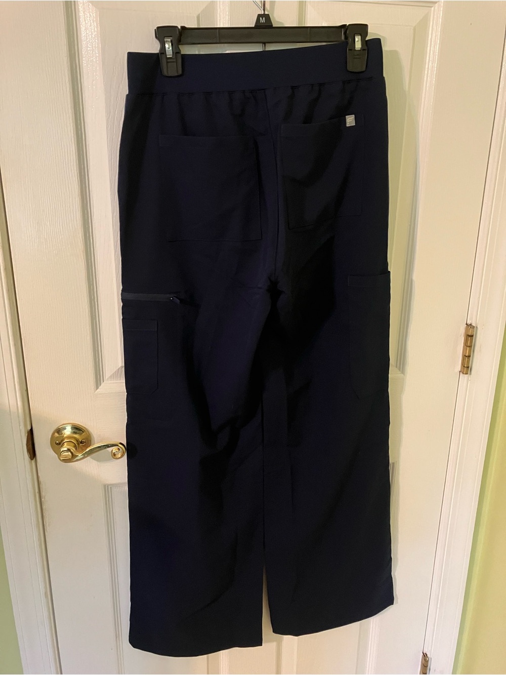 Fabletics Scrub Set - Picture 4 of 4